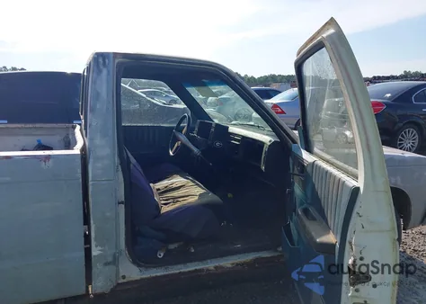 1988 Chevrolet S Truck S10 из США, поврежденный, VIN 1GCBS14E0J2250990